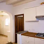 Lovely Portion Of Property Few Steps From Basilica Santa Croce