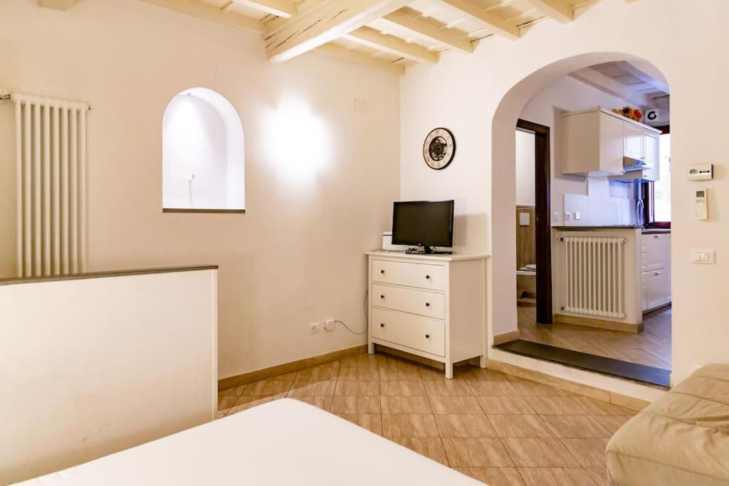 Apartamento Lovely Portion Of Few Steps From Basilica Santa Croce